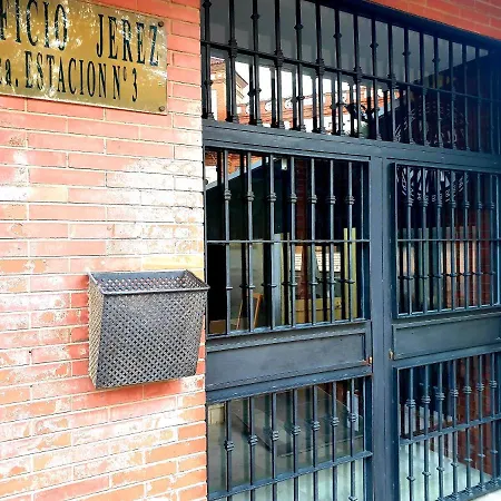Sherryflat La Estacion - Parking Jerez de la Frontera Extérieur photo